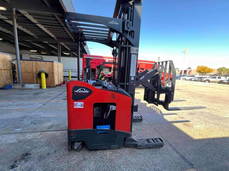 LINDE R17SX_5195 Stand Up Reach forklift, 3500 capacity, 258 lift height. Serial C25195L00201, Year 2022.