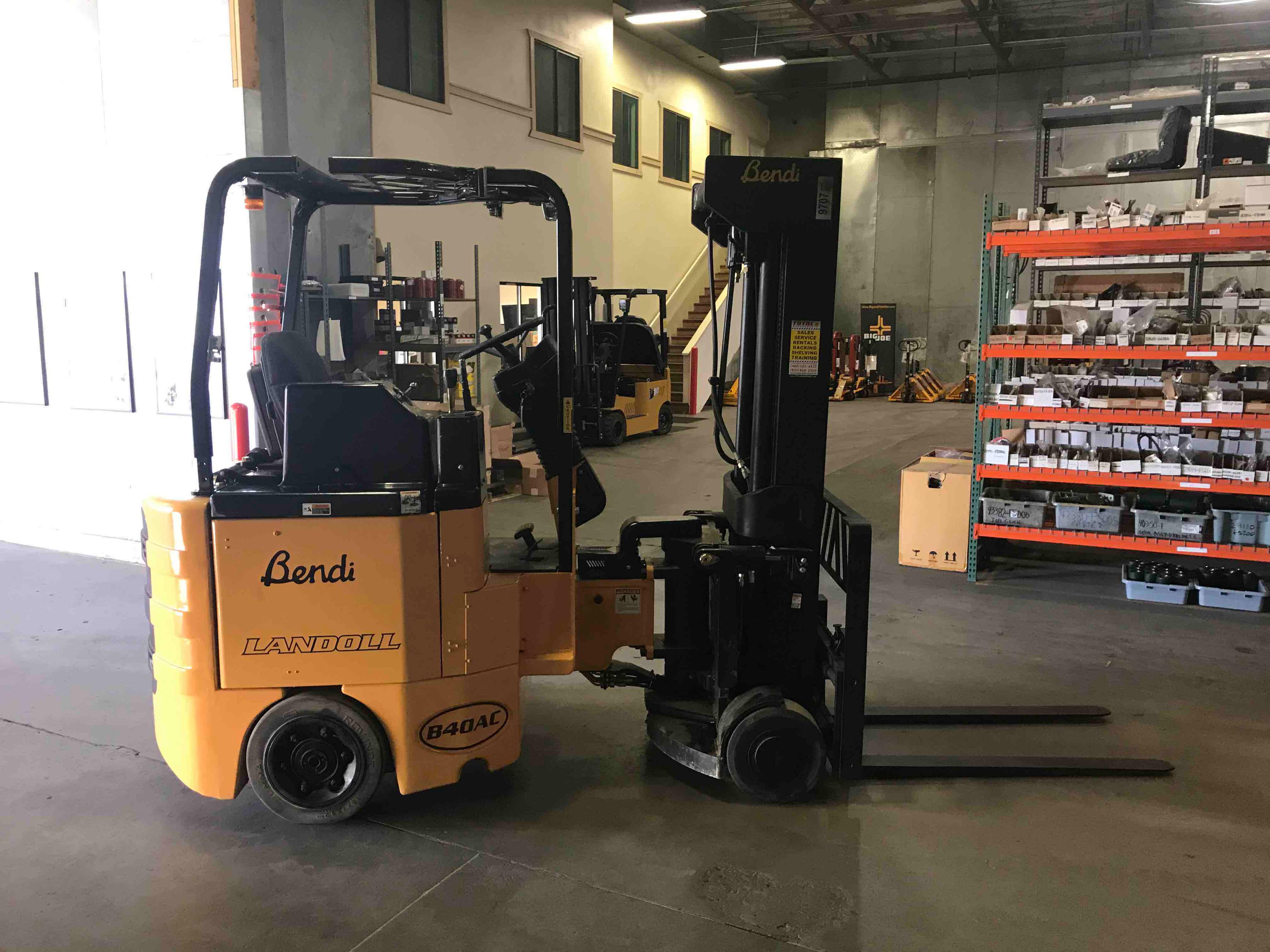 Main Image Used 2016 BENDI B40AC Forklift – VNA, 4000 lb Capacity, 89” Mast, 5105 Hours – $45400.00 – Phoenix – View 1