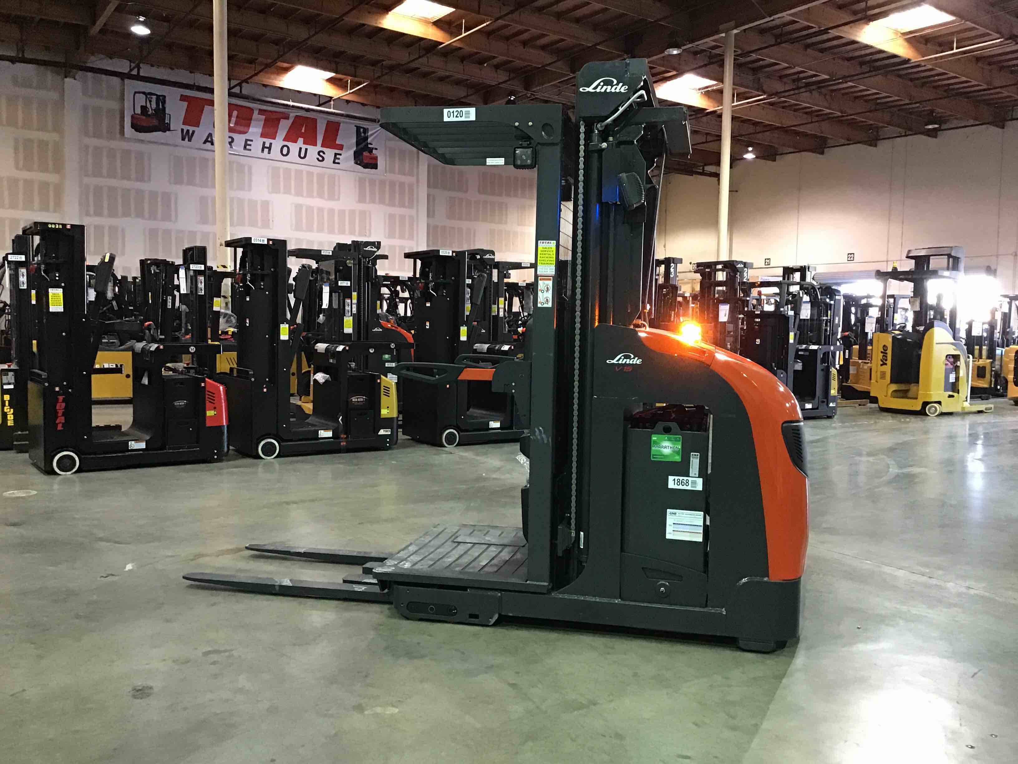 LINDE V15P_5215 Electric Order Picker forklift, 3000 capacity, 210 lift height. Serial C25215X00120, Year 2021.