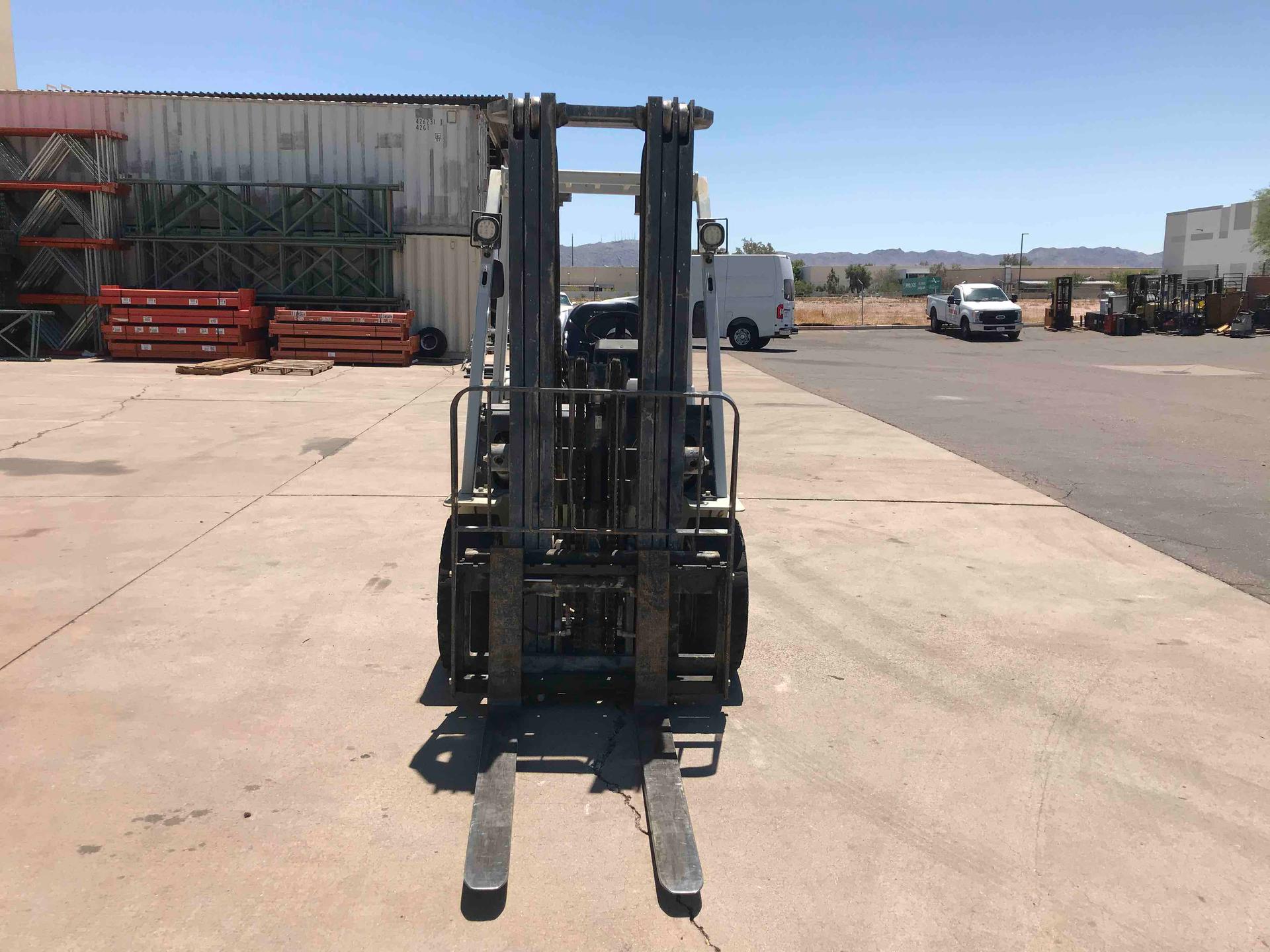 Main Image Nissan PF60LP LPG Pneumatic, photo 2 of 4