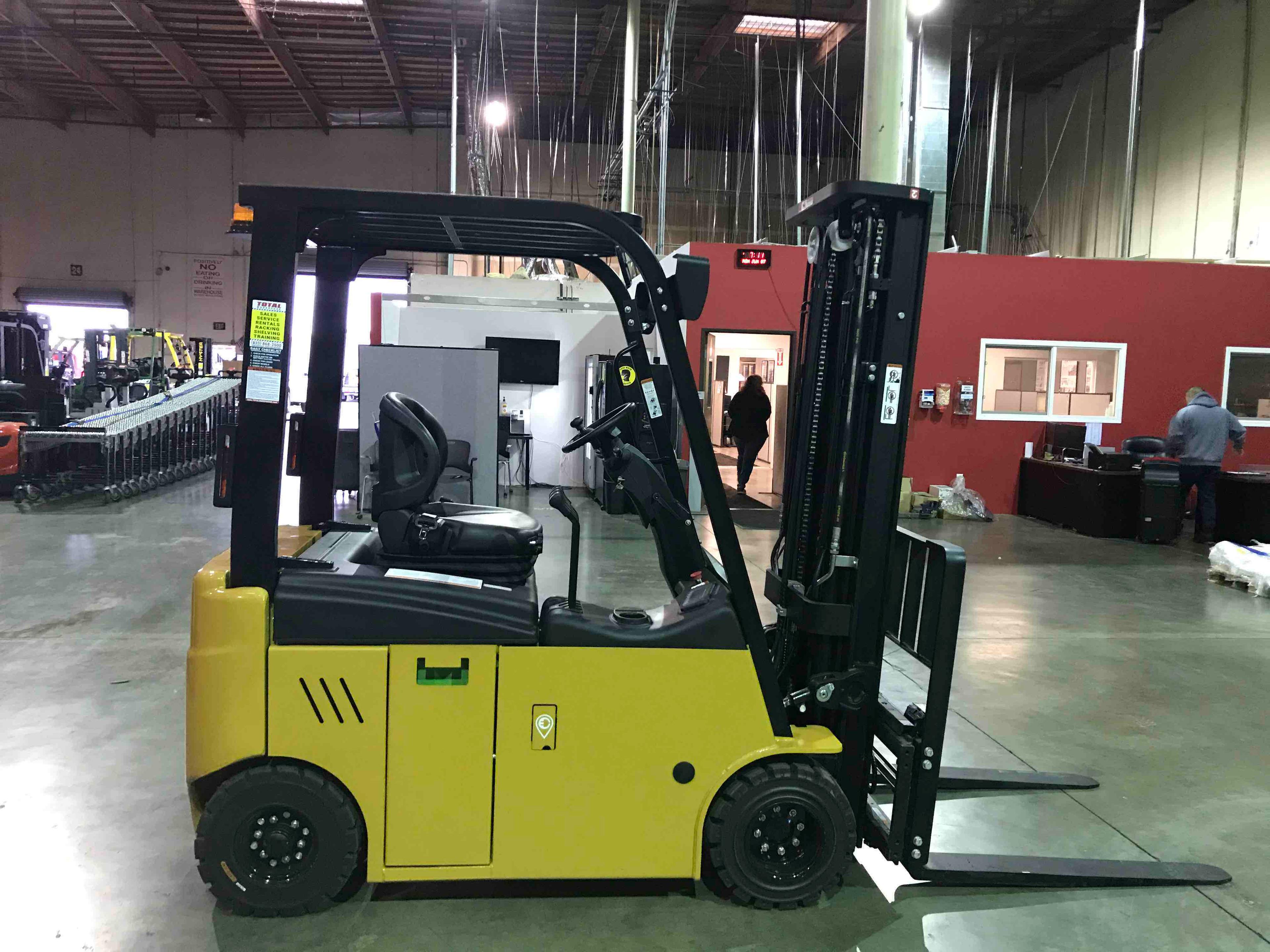 Main Image Used 2021 BIG JOE LXE-44 Forklift – Electric Sit Down 4 Wheel, 4400 lb Capacity, 86” Mast, 1272 Hours – $34500.00 – Phoenix – View 3