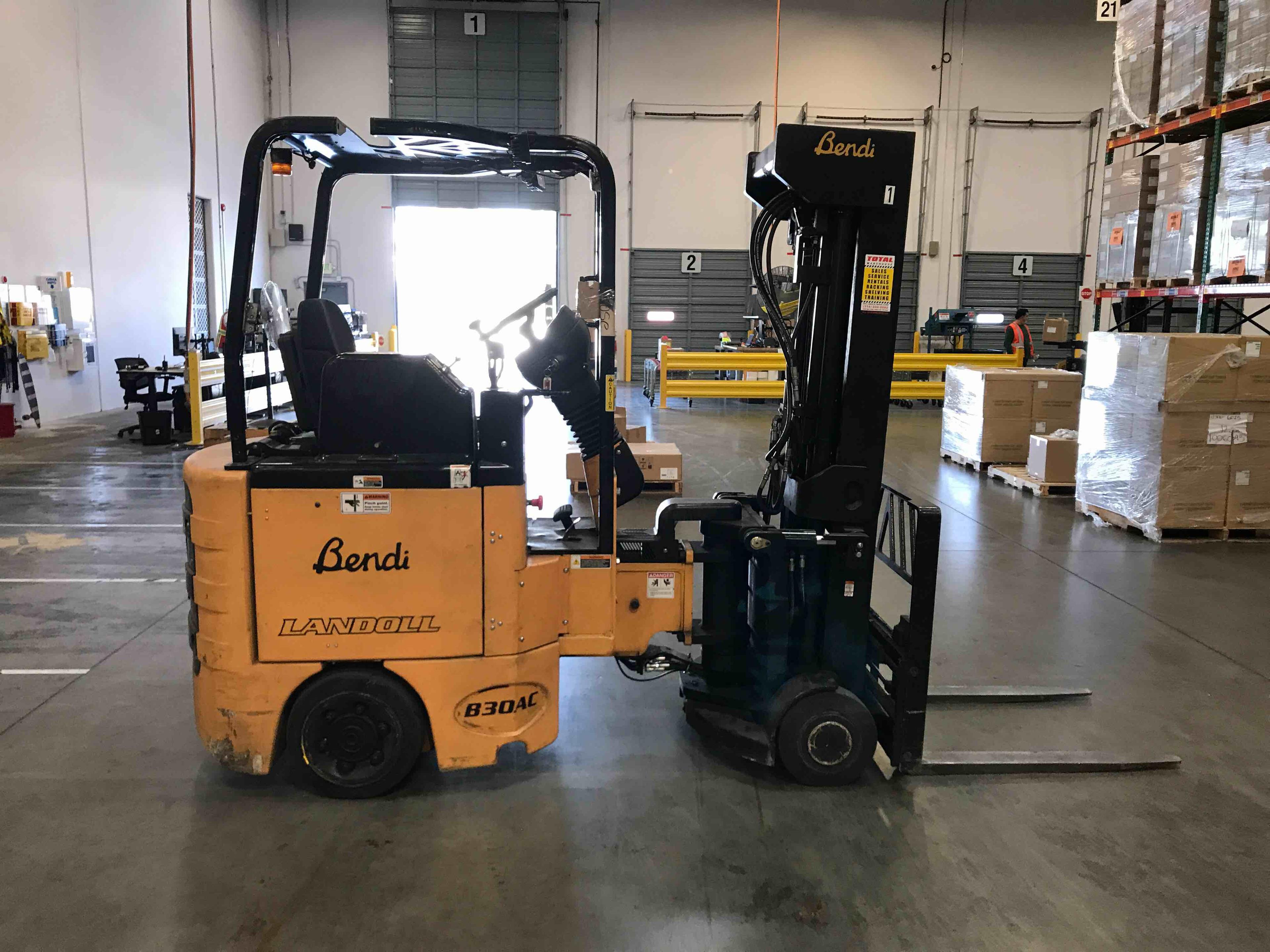 Main Image Used 2014 BENDI B30AC Forklift – VNA, 3000 lb Capacity, 89” Mast, 6033.1 Hours – $49800.00 – Anaheim – View 1