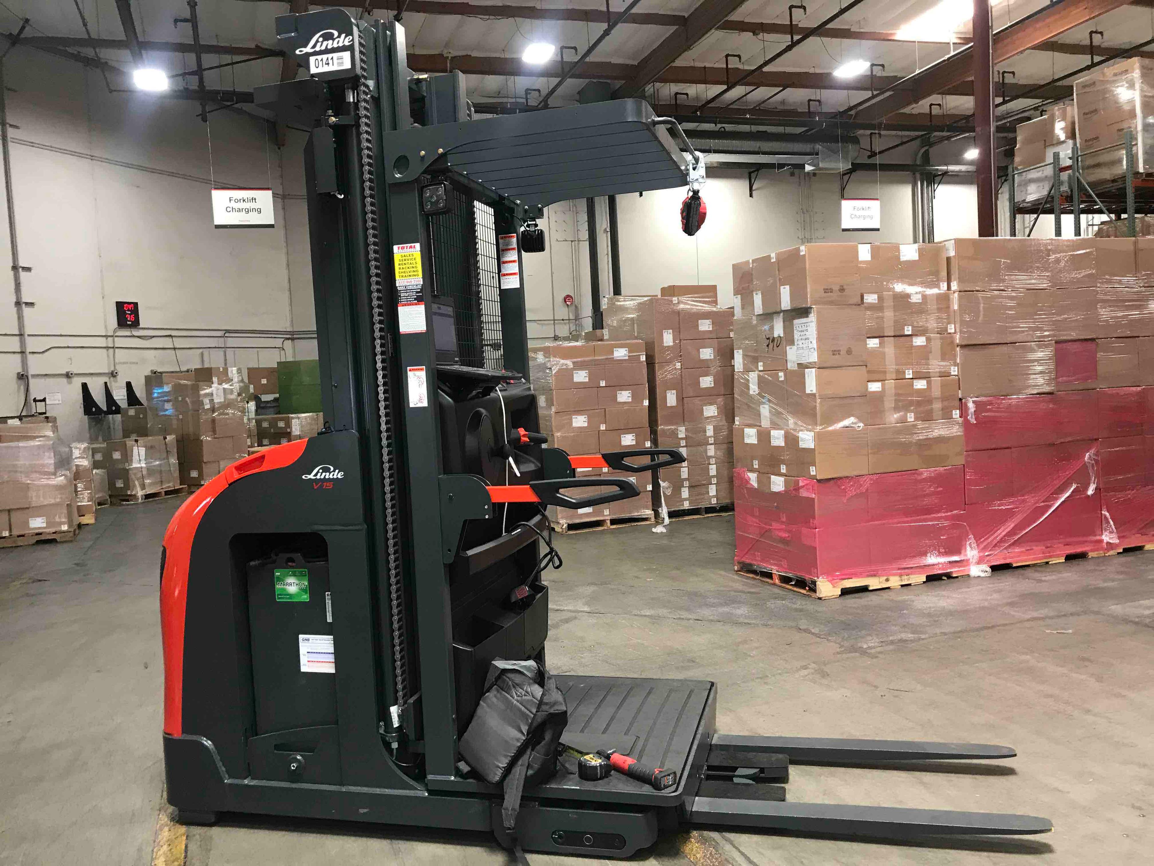 Main Image Used 2021 LINDE V15P_5215 Forklift – Electric Order Picker, 3000 lb Capacity, 107” Mast, 2709.3 Hours – $28500.00 – Anaheim – View 3