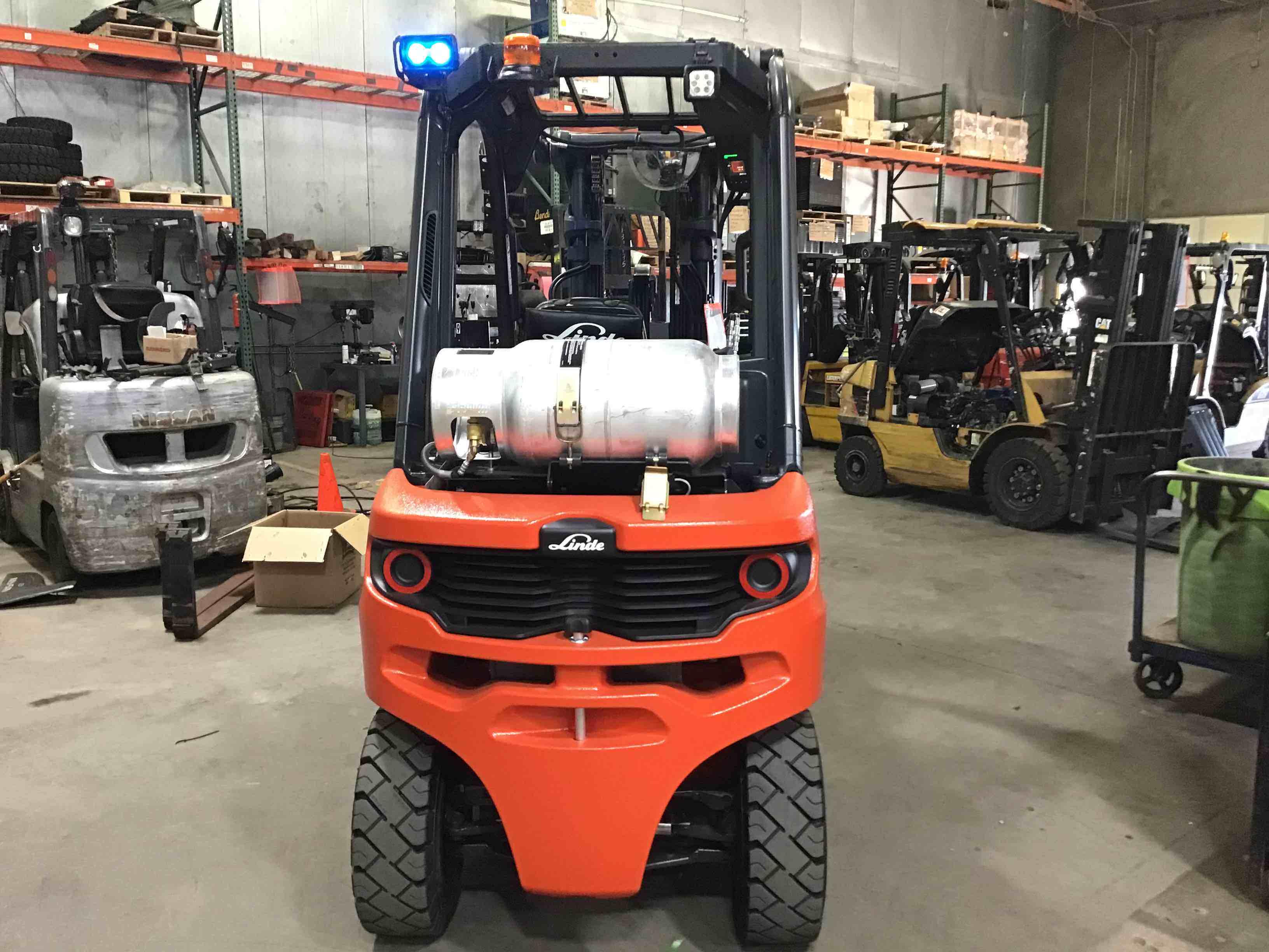 Main Image Used 2021 LINDE H25T-600_1202 Forklift – LPG Pneumatic, 5500 lb Capacity, 89” Mast, 1480.1 Hours – $29500.00 – Anaheim – View 4