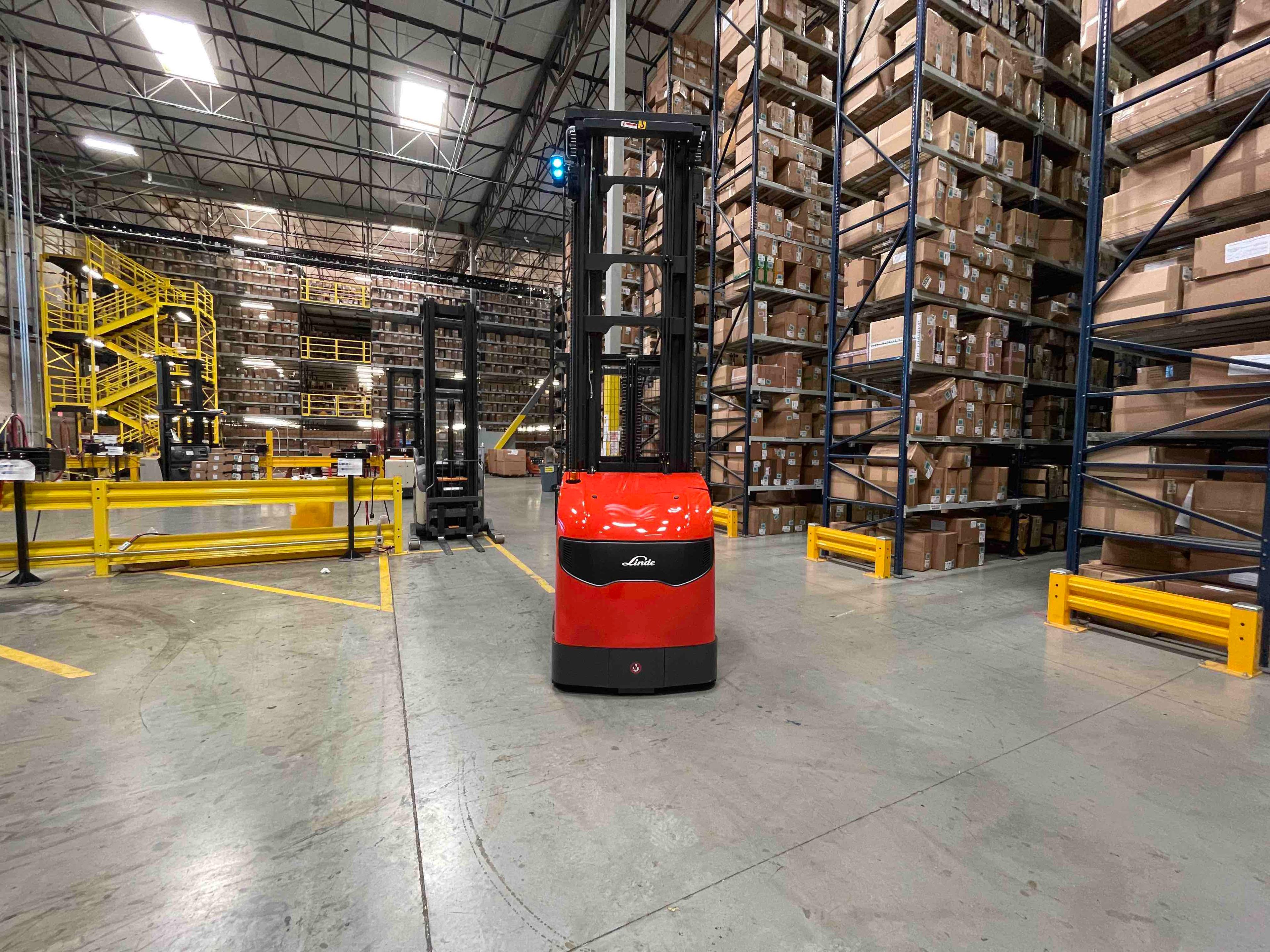Main Image Used 2021 LINDE V15P_5215-WG Forklift – Electric Order Picker, 3000 lb Capacity, 156” Mast, 4006.5 Hours – $49985.00 – Anaheim – View 1