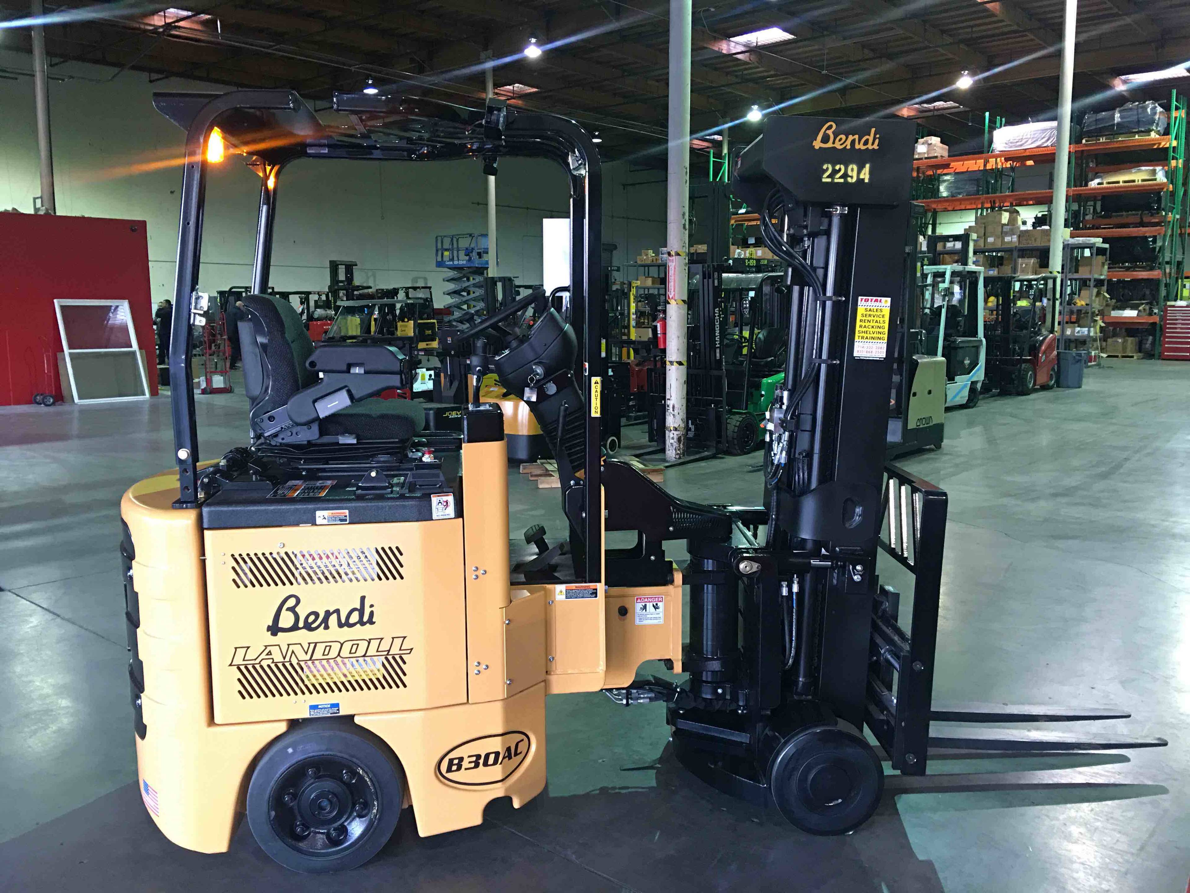 BENDI B30AC VNA forklift, 3000 capacity, 258 lift height. Serial 2001B-12294, Year 2021.