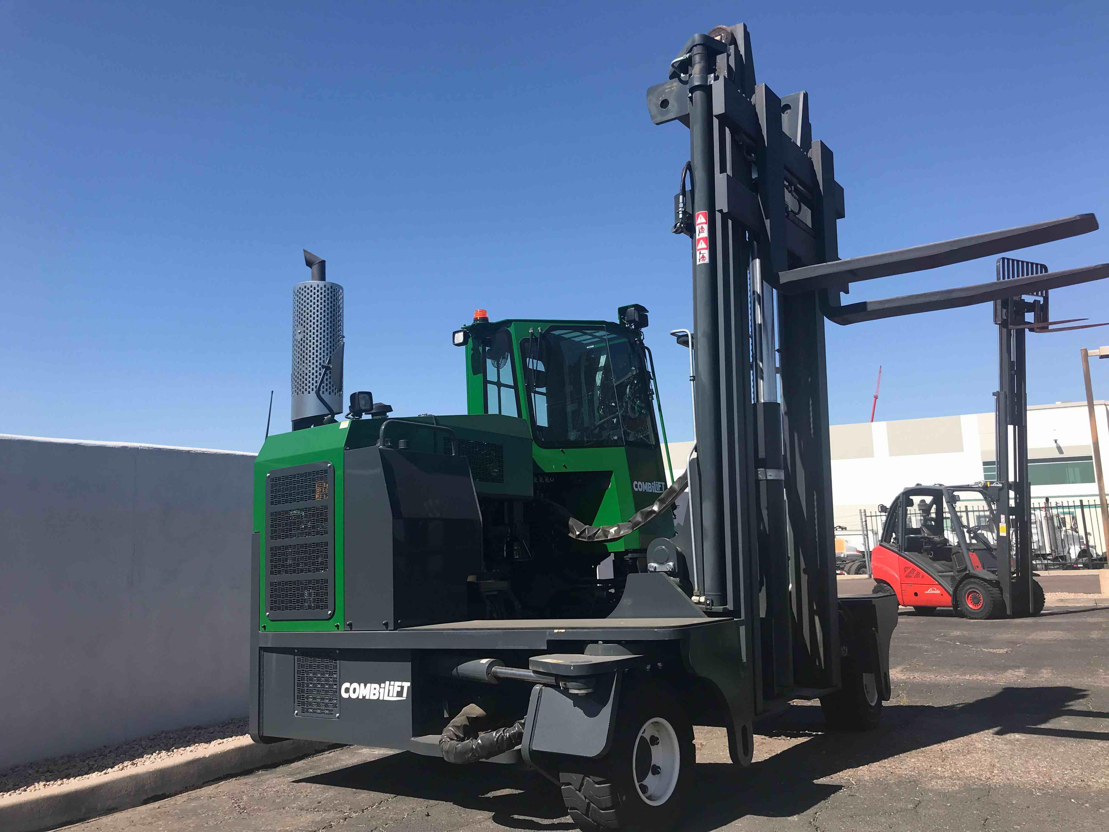 Main Image Used 2021 COMBI C14000 Forklift – LPG Pneumatic, 14000 lb Capacity, 135” Mast, 824 Hours – $106400.00 – Anaheim – View 2