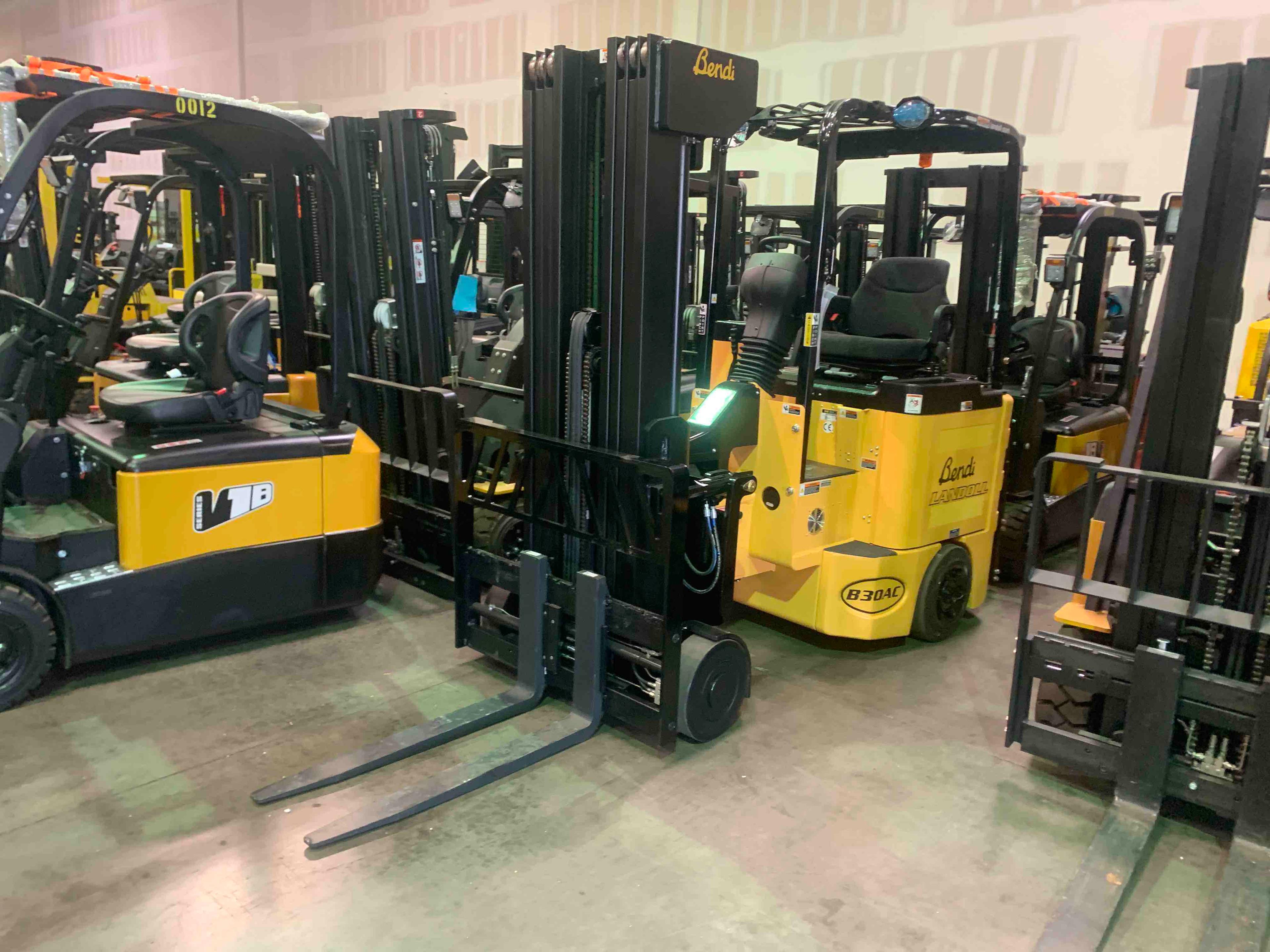 Main Image Used 2020 BENDI B30AC Forklift – VNA, 3000 lb Capacity, 89” Mast, 5491 Hours – $68225.00 – Anaheim – View 1