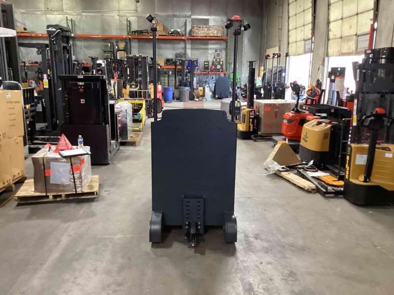 Main Image Linde ETR50_1103-02 Tugger, photo 4 of 5