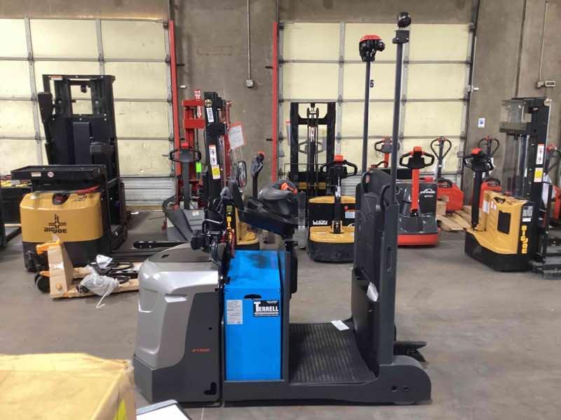 Main Image Linde ETR50_1103-02 Tugger, photo 2 of 5