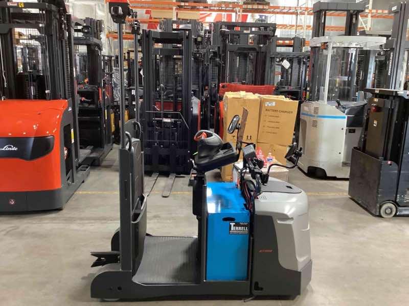 Main Image Linde ETR50_1103-02 Tugger, photo 3 of 5