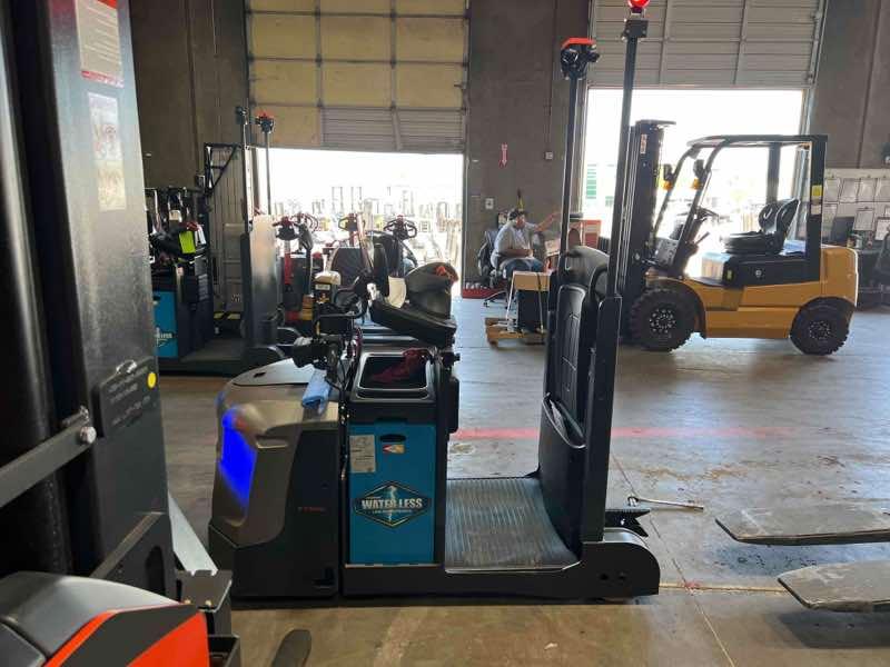 Main Image Linde ETR50_1103-02 Tugger, photo 2 of 5