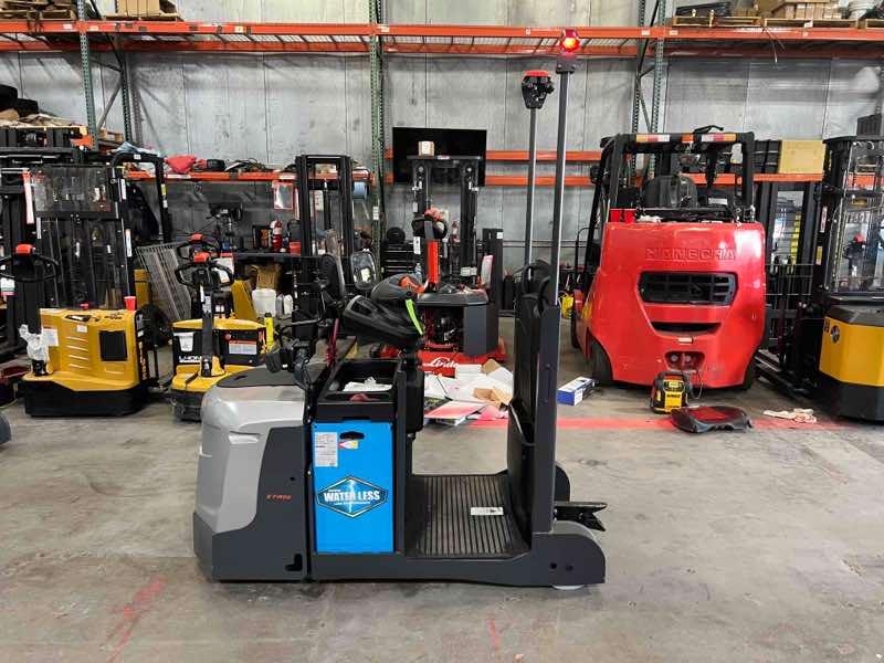 Main Image Linde ETR50_1103-02 Tugger, photo 3 of 5