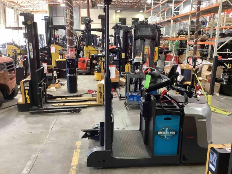 Main Image Linde ETR50_1103-02 Tugger, photo 3 of 5
