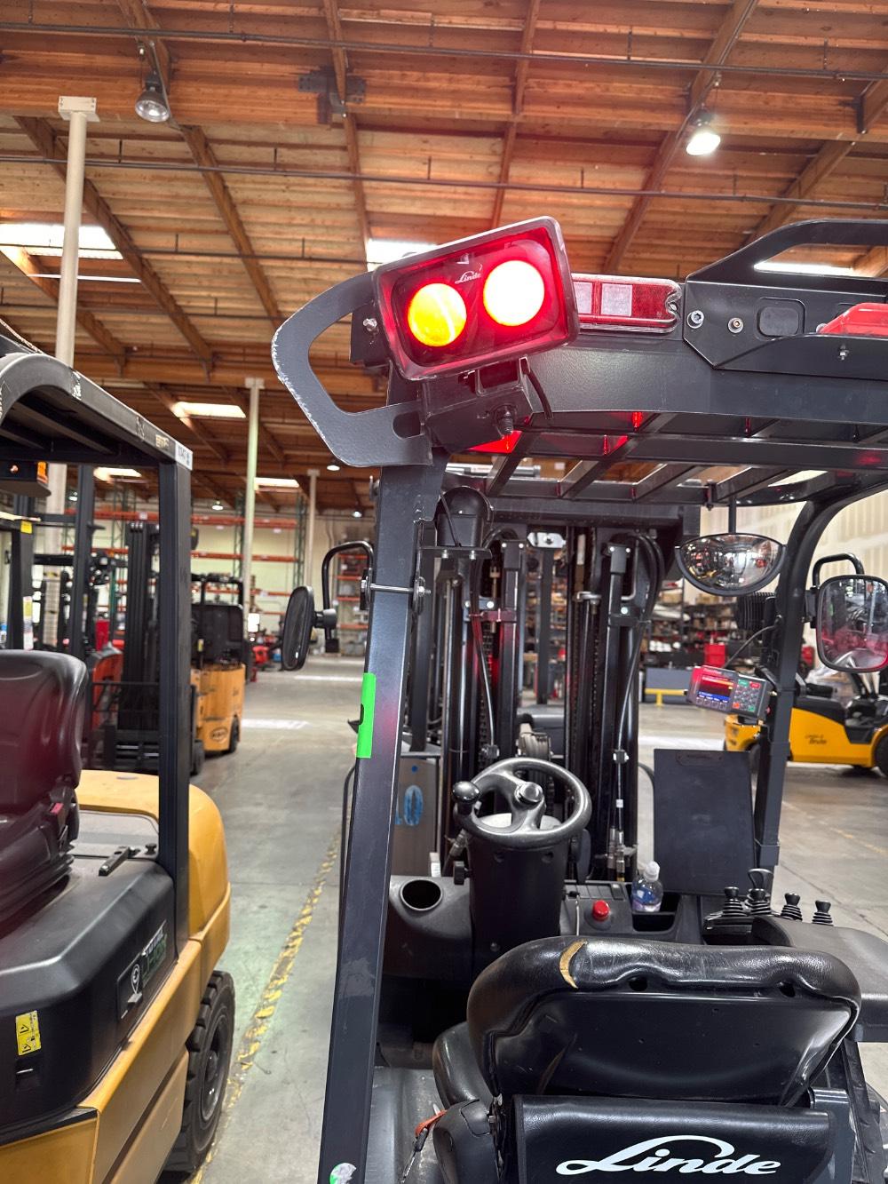 Main Image Linde E204WC_346-20 Electric Sit Down 4 Wheel, photo 4 of 4