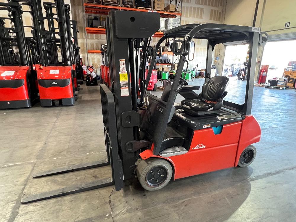 Main Image Linde E204WC_346-20 Electric Sit Down 4 Wheel, photo 1 of 4