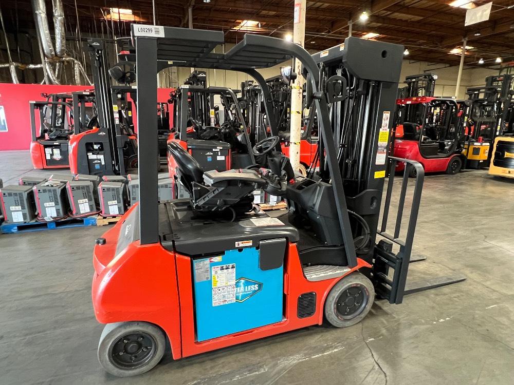 Main Image Linde E204WC_346-20 Electric Sit Down 4 Wheel, photo 3 of 4