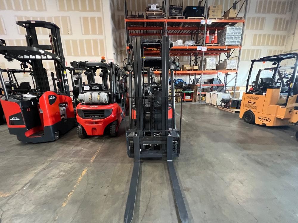 Main Image Linde H18T_391 LPG Pneumatic, photo 2 of 5