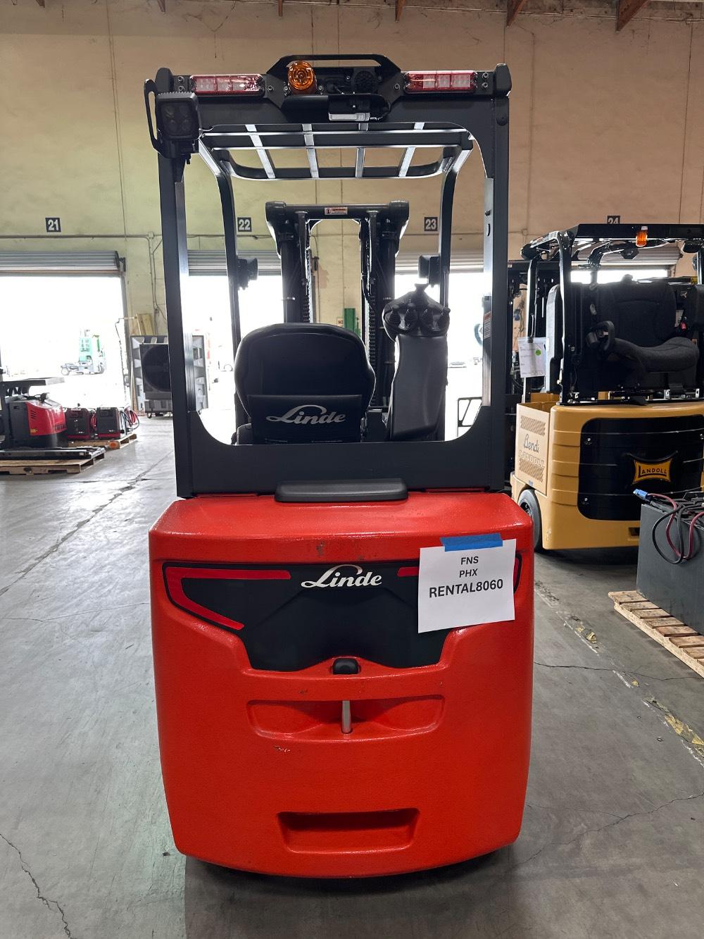 Main Image Linde E30C_1347-FT Electric Sit Down 4 Wheel, photo 4 of 5