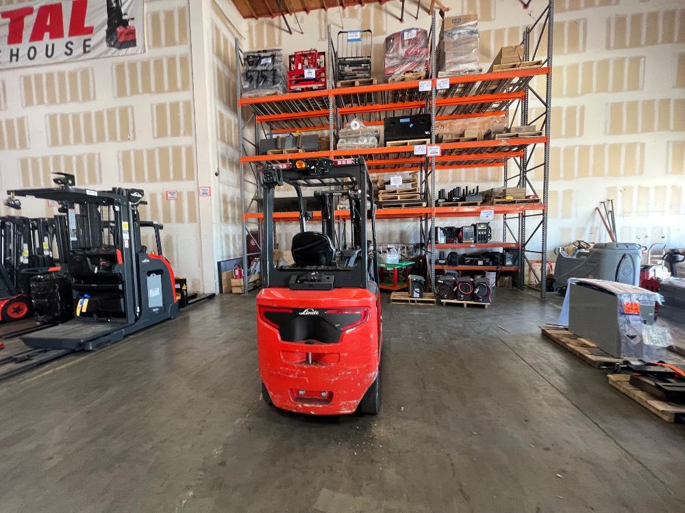 Main Image Linde E25C_1347-FT Electric Sit Down 4 Wheel, photo 3 of 5