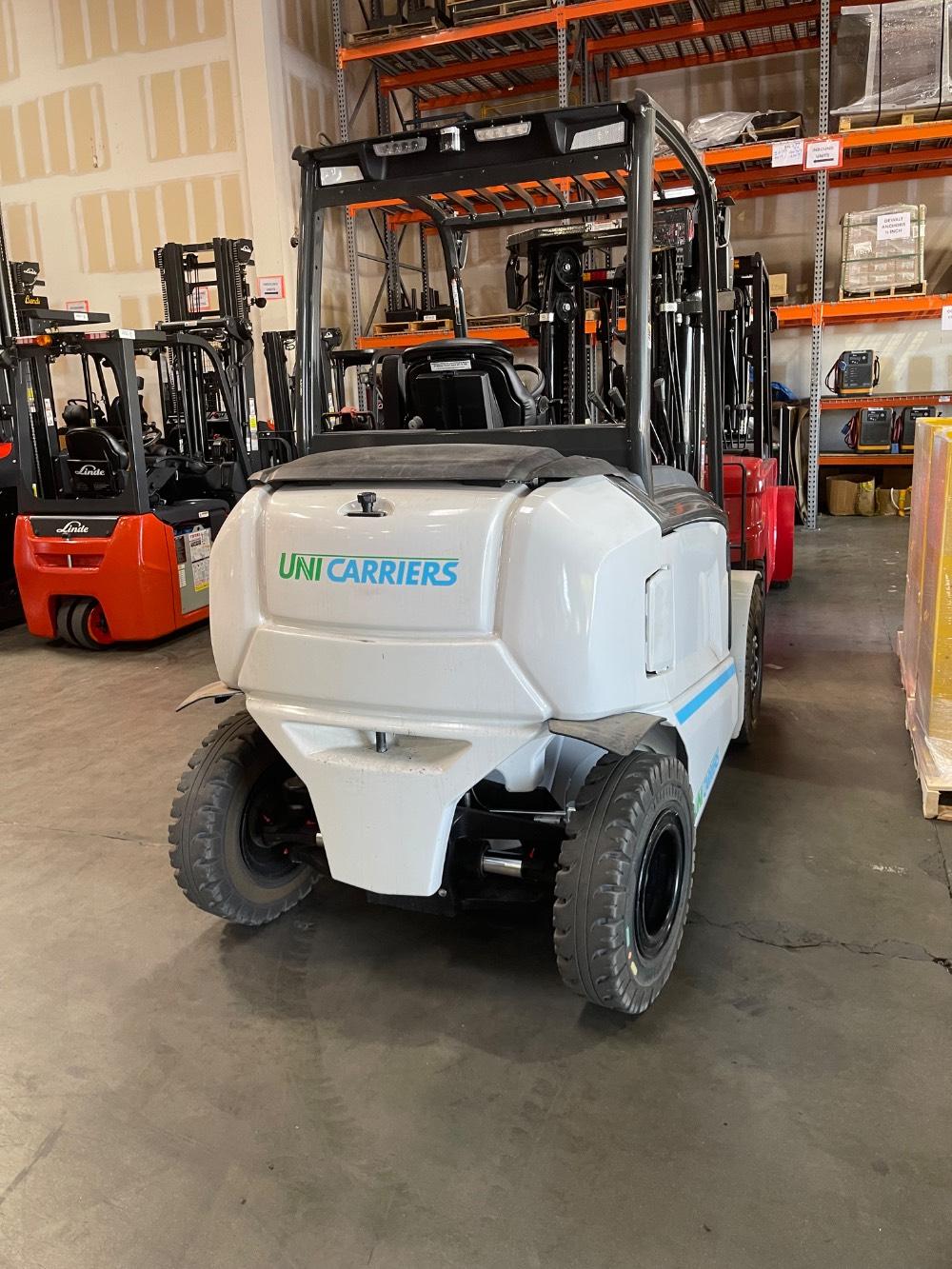 Main Image Nissan MXL-40 Electric Sit Down 4 Wheel, photo 2 of 4