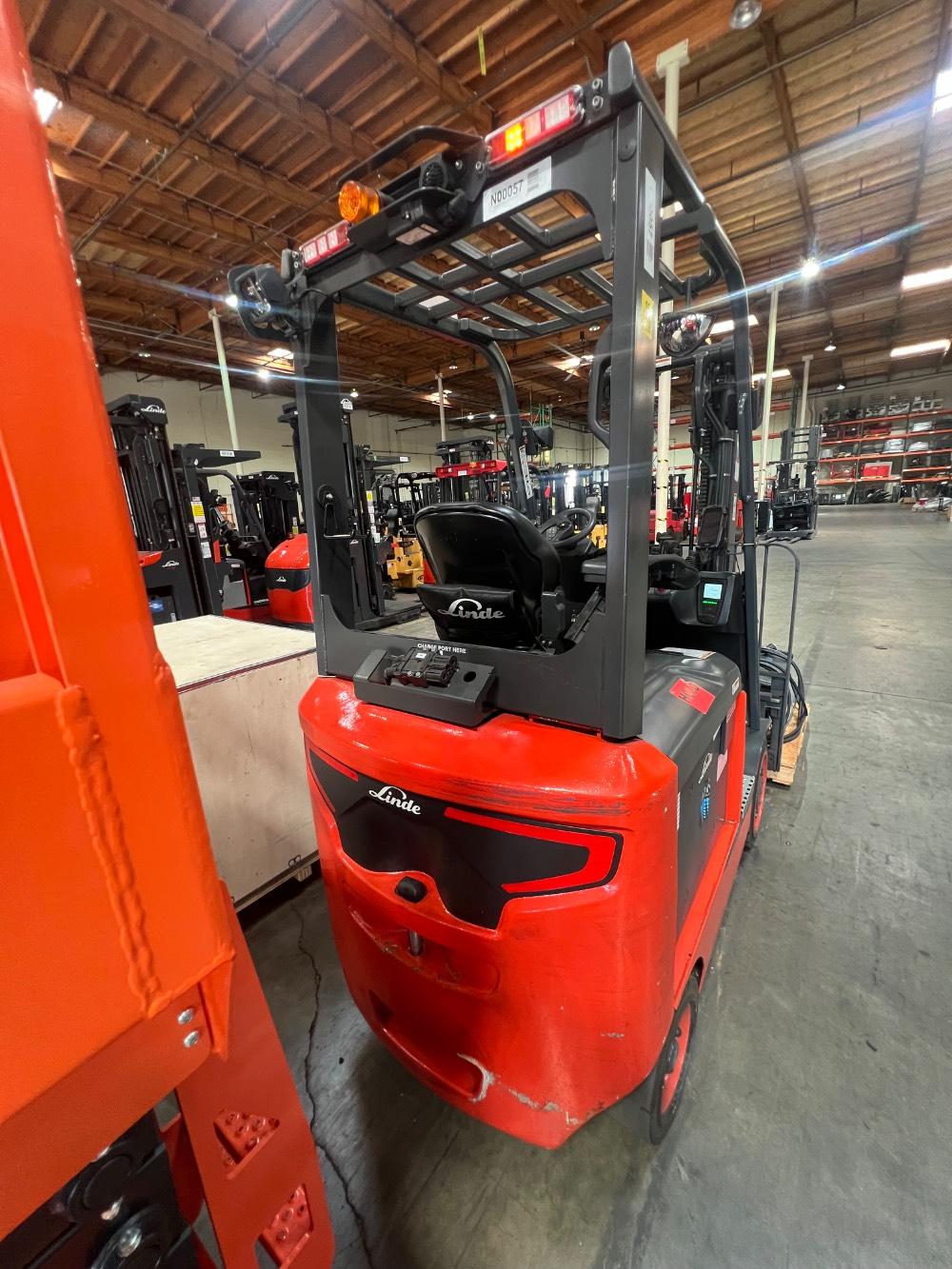 Main Image Linde E25C_1347-FT Electric Sit Down 4 Wheel, photo 4 of 5