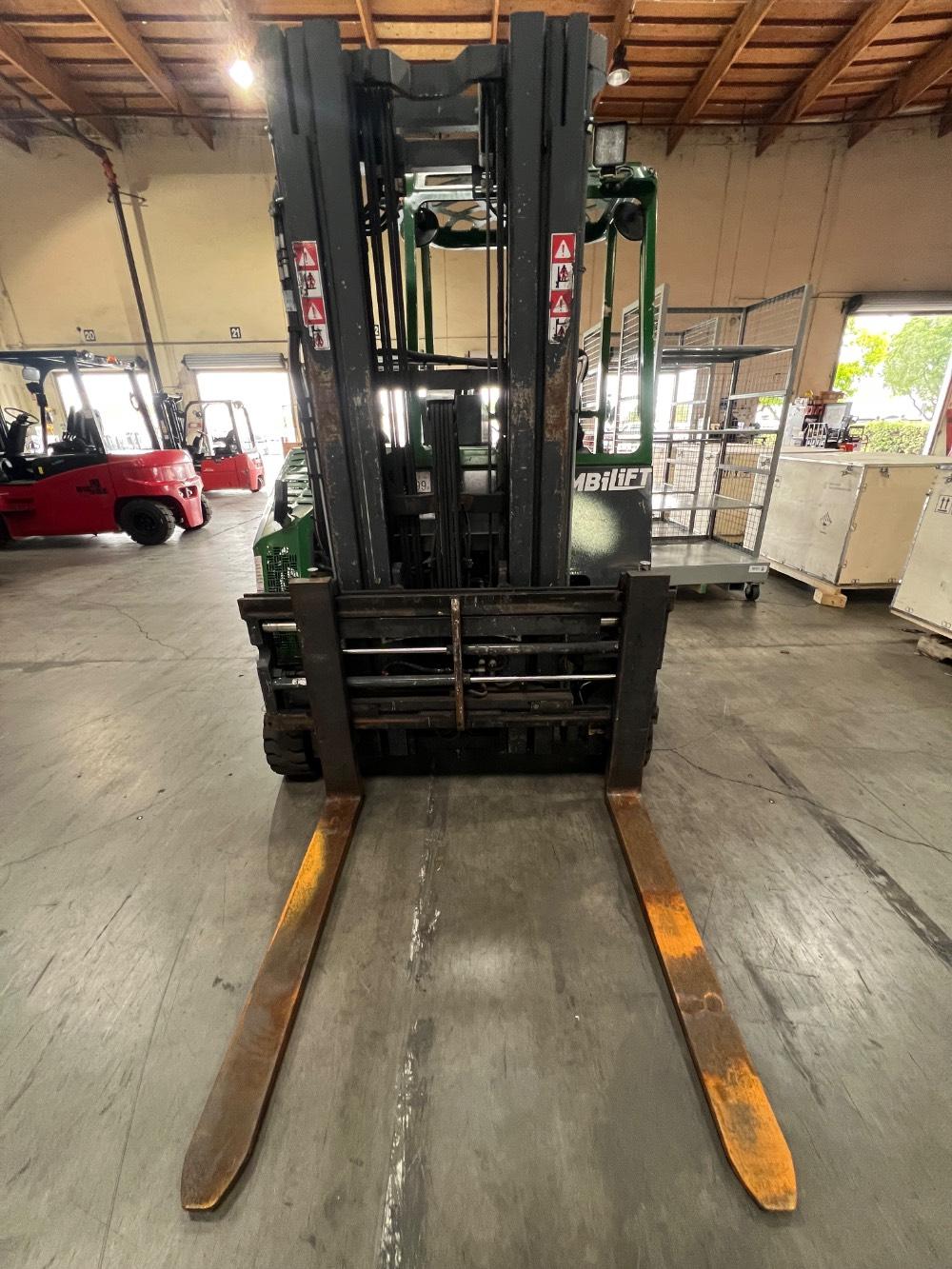 Main Image Combi CB6000 LPG Multi-Directional Forklift, photo 2 of 4