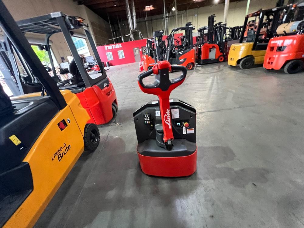 Main Image Linde MT22-27X45_8932-10 Electric Pallet Jack (Lithium), photo 4 of 5