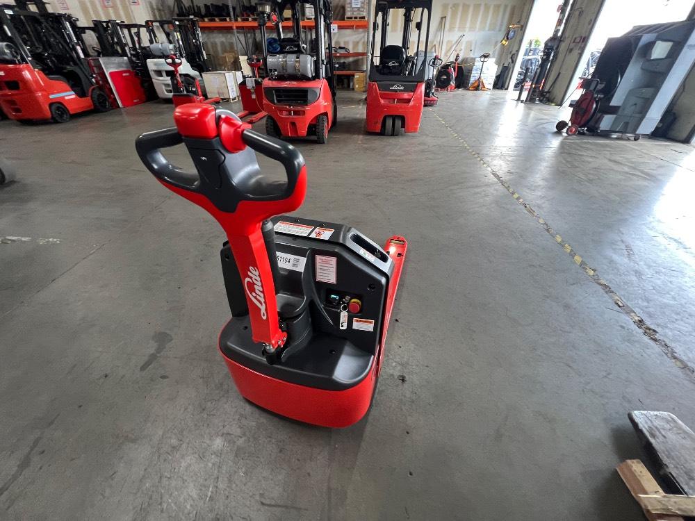 Main Image Linde MT22-27X45_8932-10 Electric Pallet Jack (Lithium), photo 3 of 5
