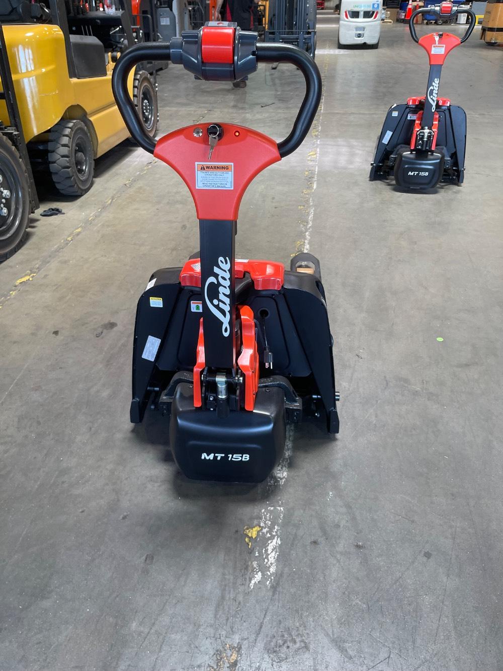 Main Image Linde MT15B-27X45_8932-01 Electric Pallet Jack (Lithium), photo 1 of 4