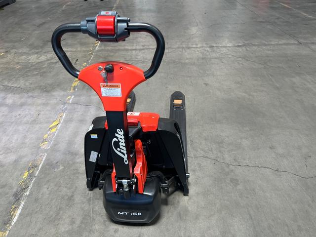 LINDE MT15B-27X45_8932-01 Electric Pallet Jack (Lithium) forklift, 3300 capacity, 7.75 lift height. Serial AT8932P00643, Year 2026.