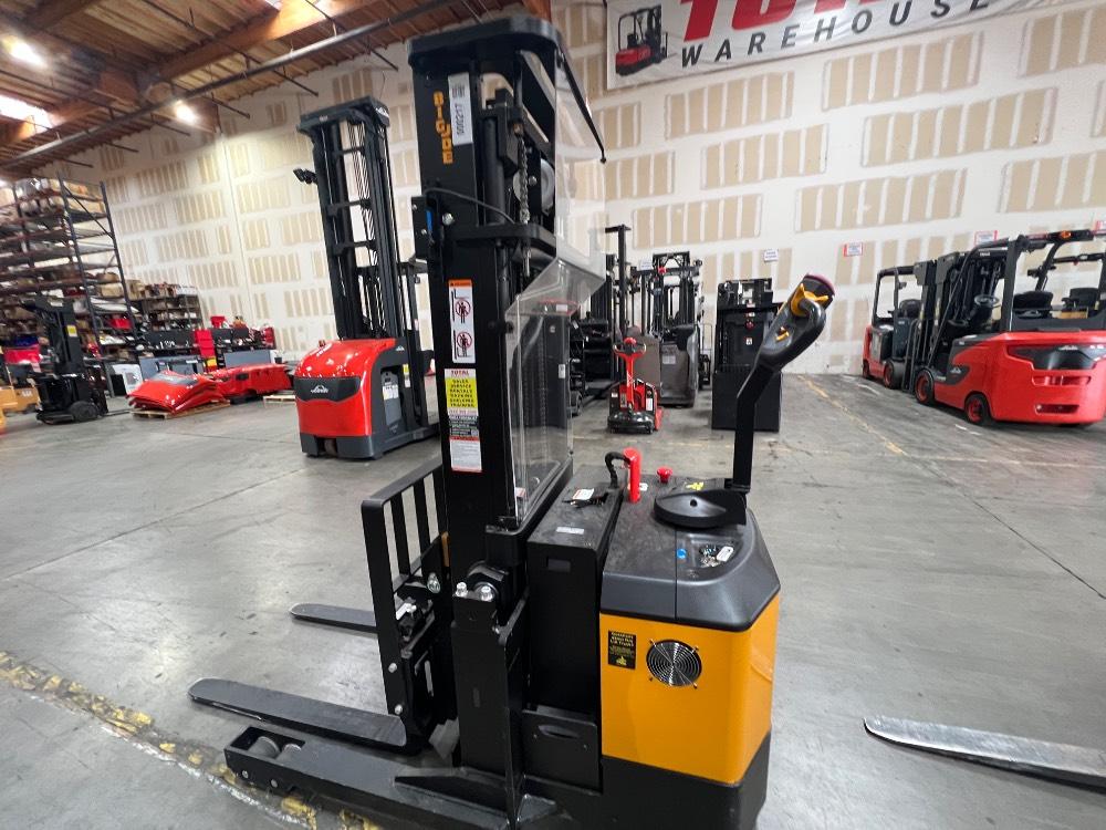Main Image Big Joe PDSR30-126 Walkie Reach Stacker, photo 3 of 5