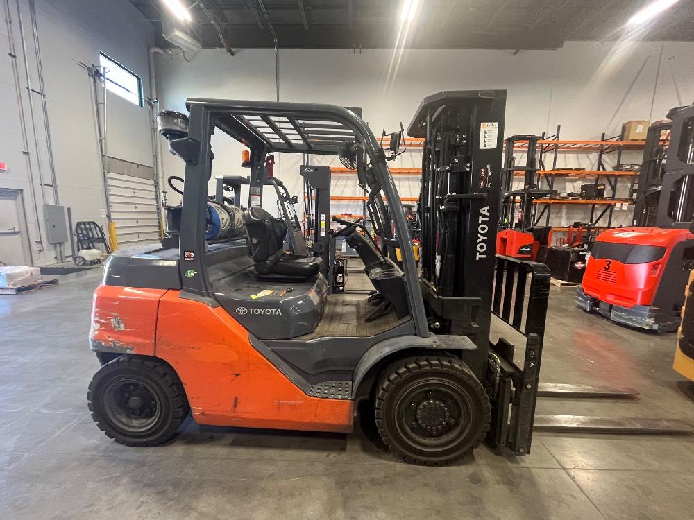 Main Image Toyota 8FG35U LPG Pneumatic, photo 1 of 3