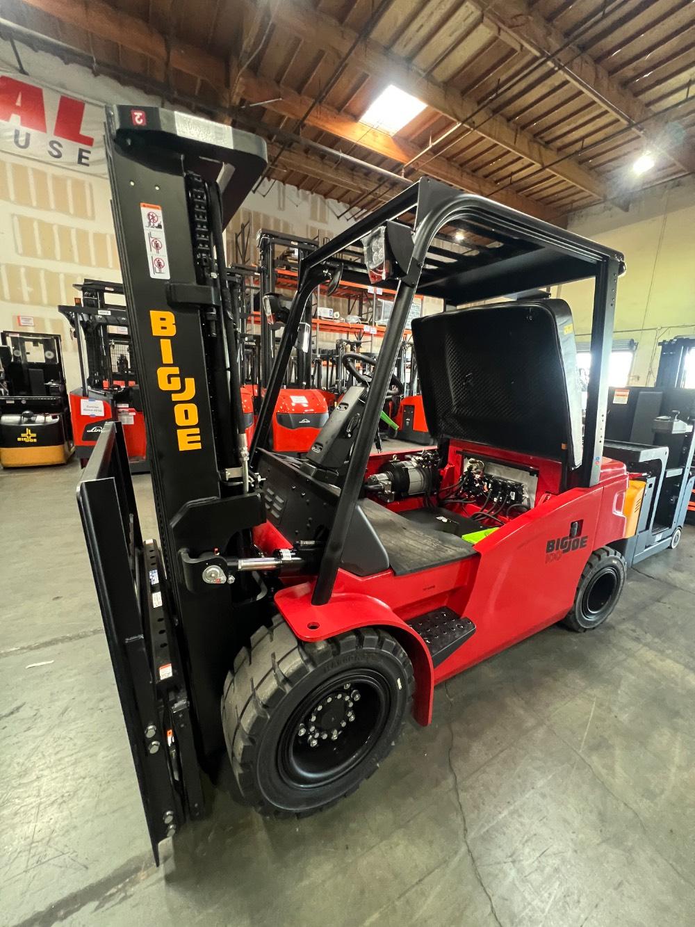 Main Image Big Joe LPE-S100_80VB Lithium Electric Pneumatic, photo 2 of 5