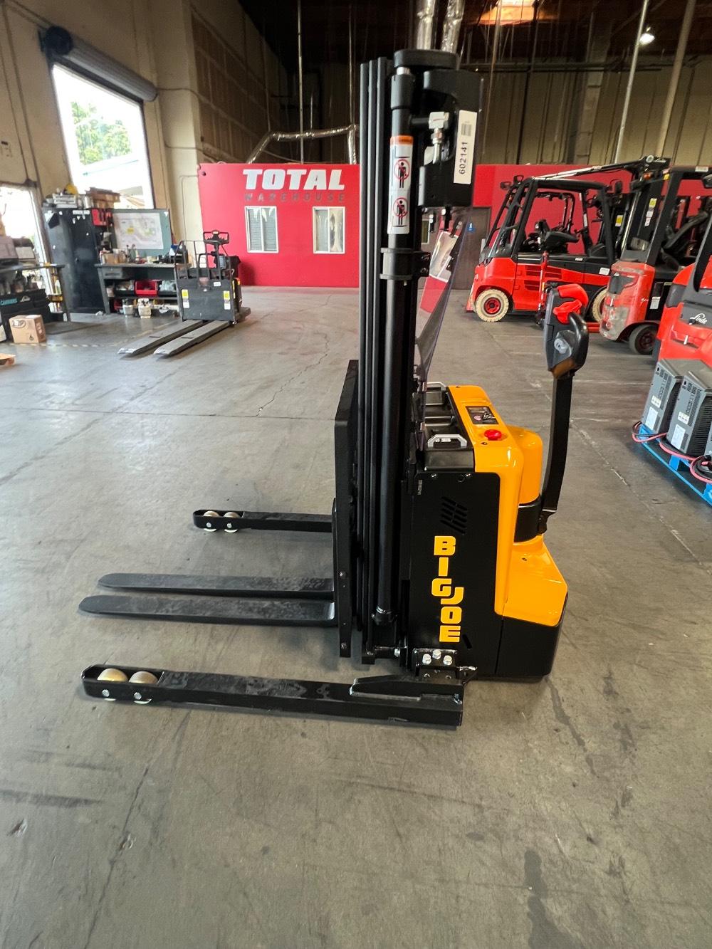Main Image Big Joe WS25-157 Walkie Straddle Stacker, photo 2 of 5