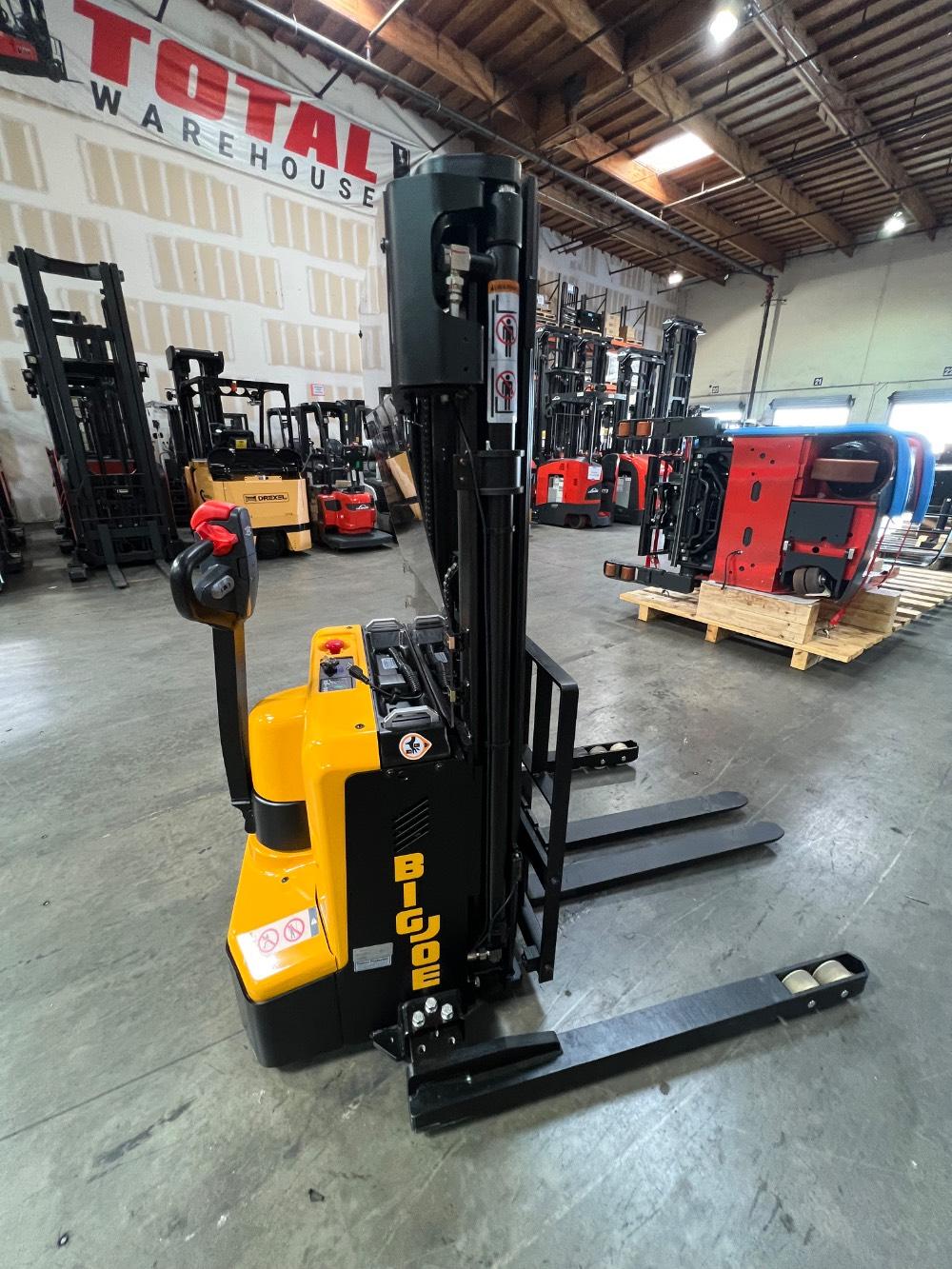 Main Image Big Joe WS25-157 Walkie Straddle Stacker, photo 1 of 4