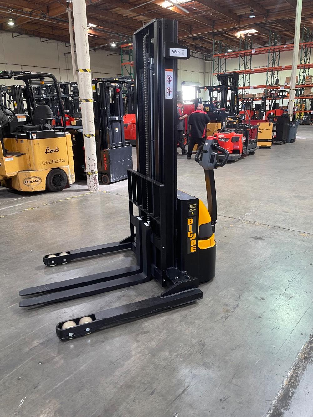 Main Image Big Joe S30-128 Walkie Straddle Stacker, photo 4 of 5