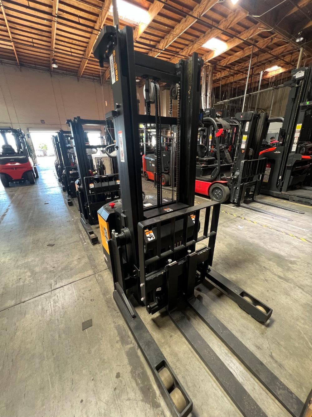 Main Image Big Joe PDSR30-126 Walkie Reach Stacker, photo 3 of 4