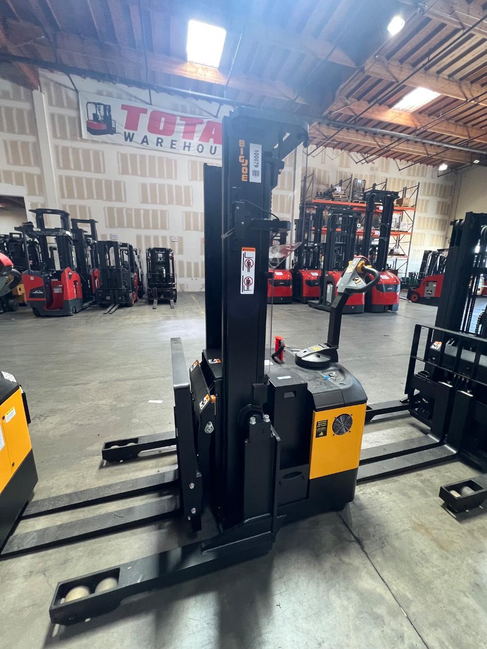 Main Image Big Joe PDSR30-126 Walkie Reach Stacker, photo 4 of 4